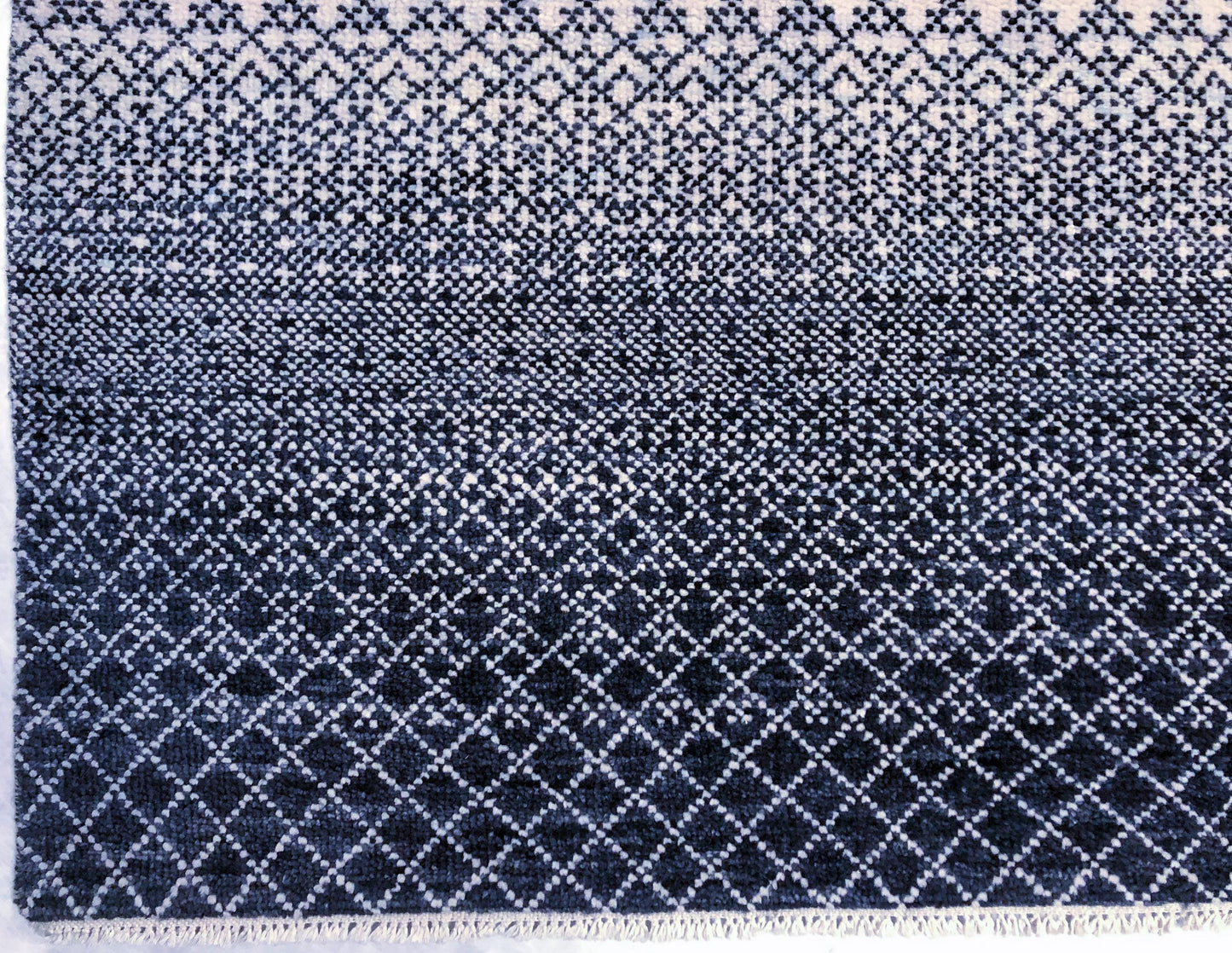 Grass Design (8'01"x9'10") lt.blue