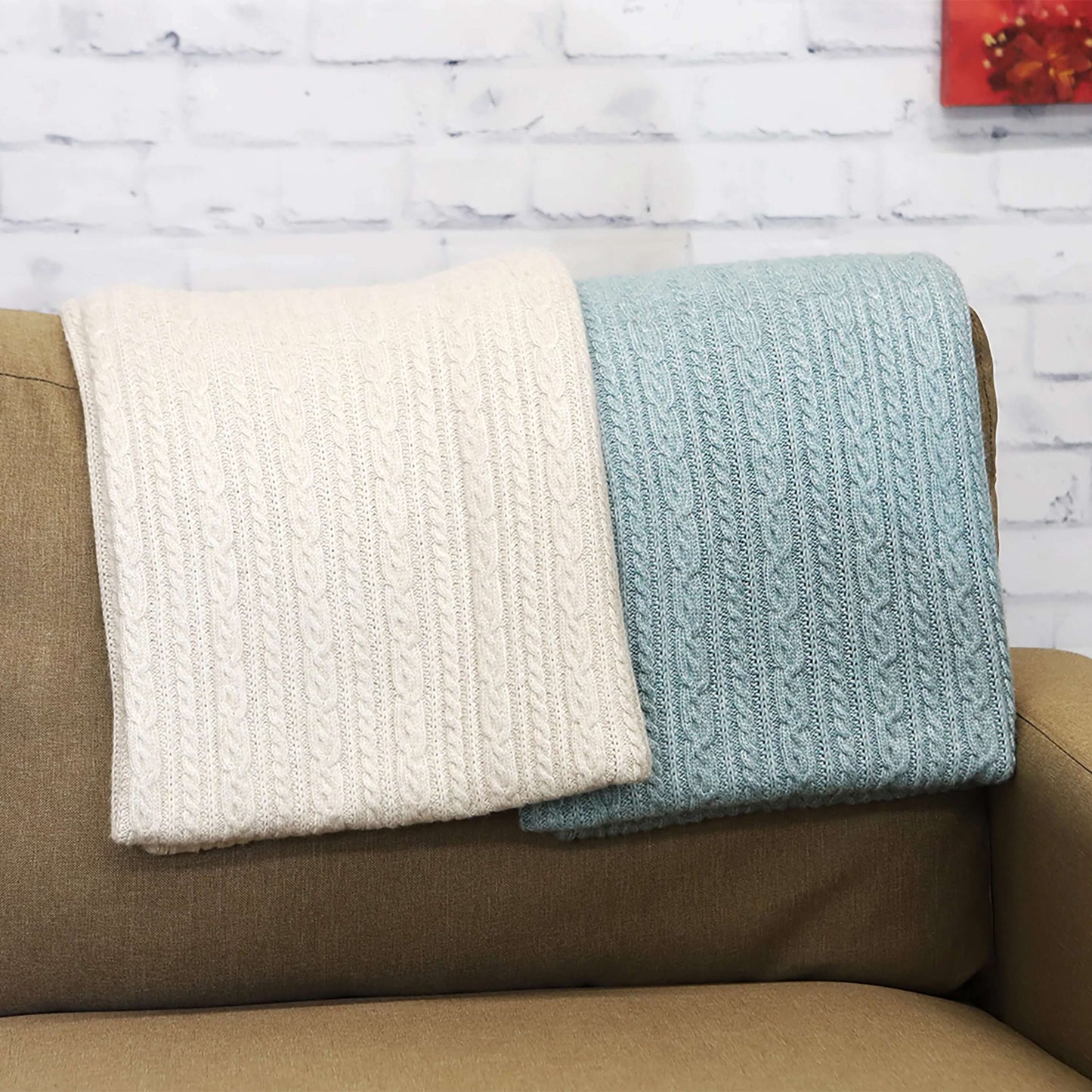 Spinnaker cable-knit throw (50"x60") Mainsail