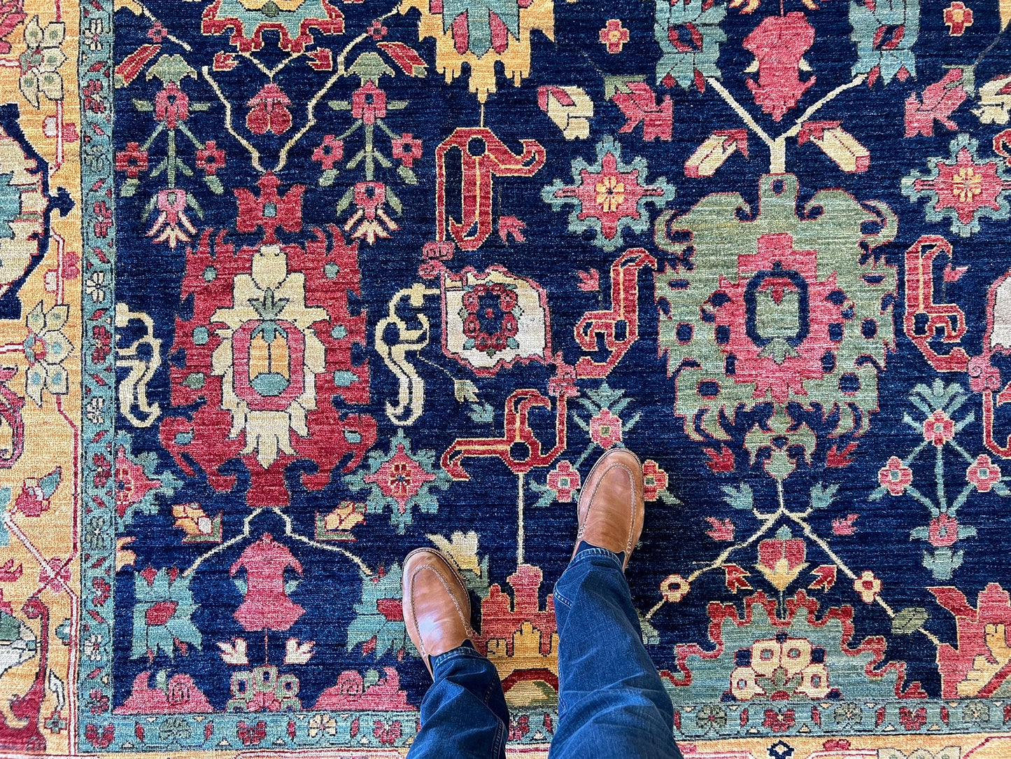 Afghan Serapi (10'00"x13'08") navy/gold