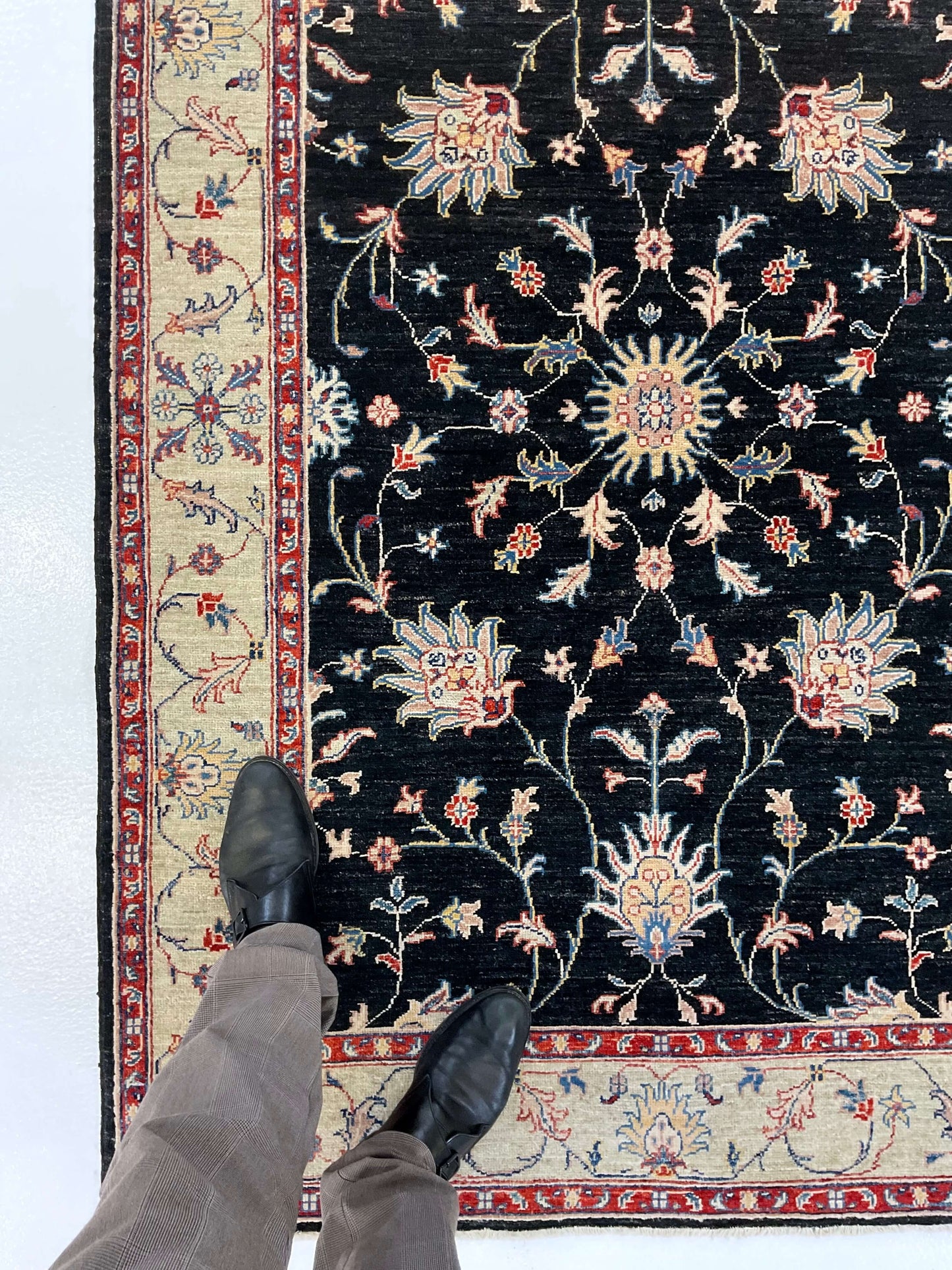 Chobi Farahan blk/bge 4'01"x6'02"