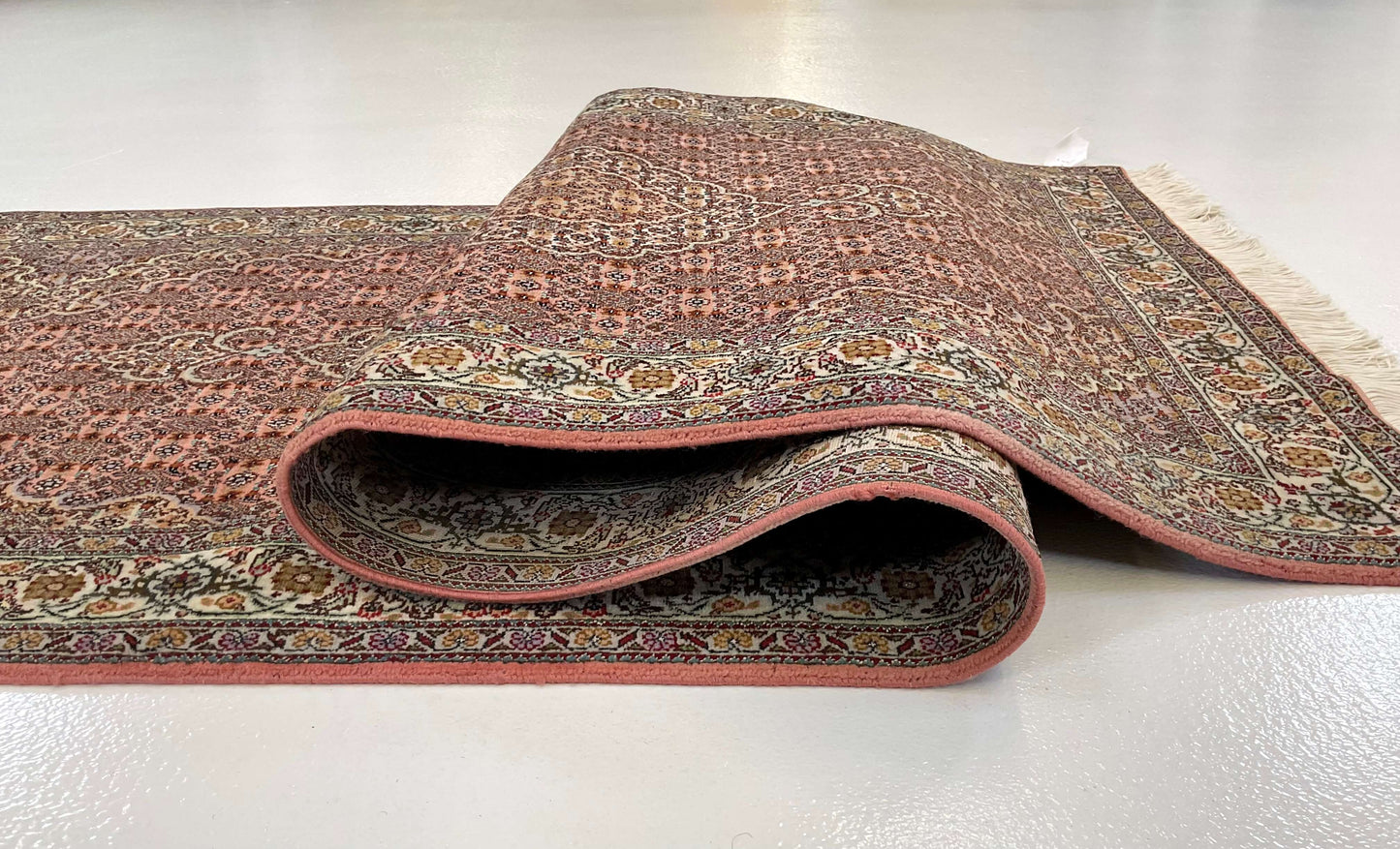 Persian Tabriz (2'09"x10'02") peach/ivory