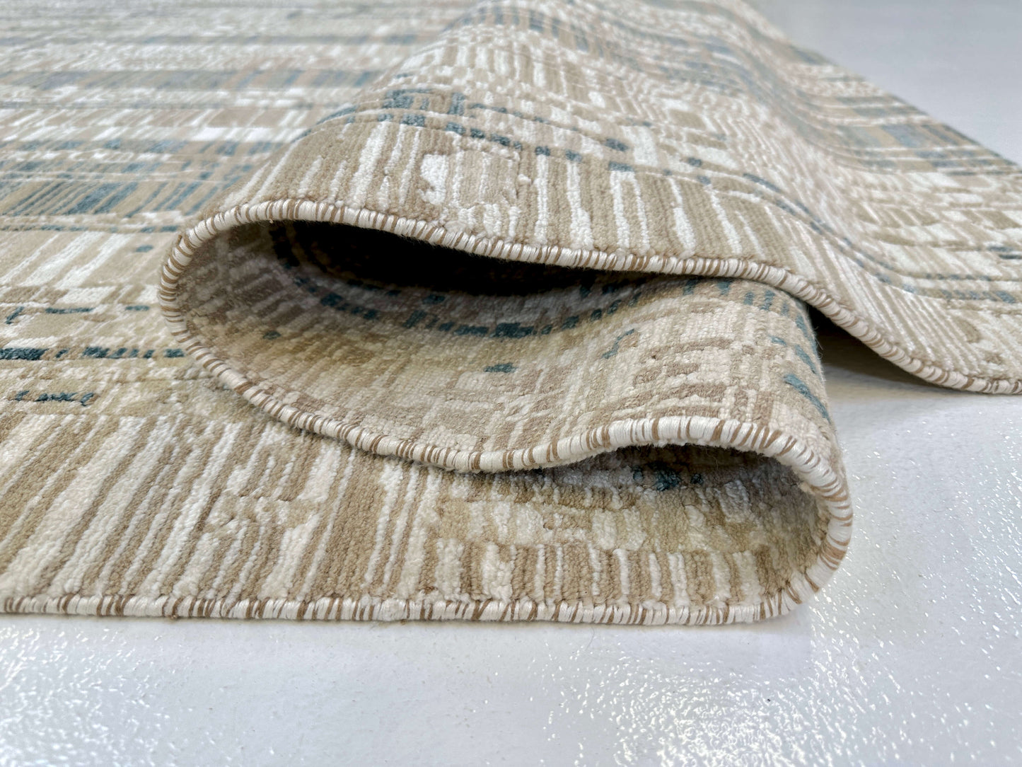 Contemporary wool/bamboo (8'00"x10'00") gold/ivory/teal