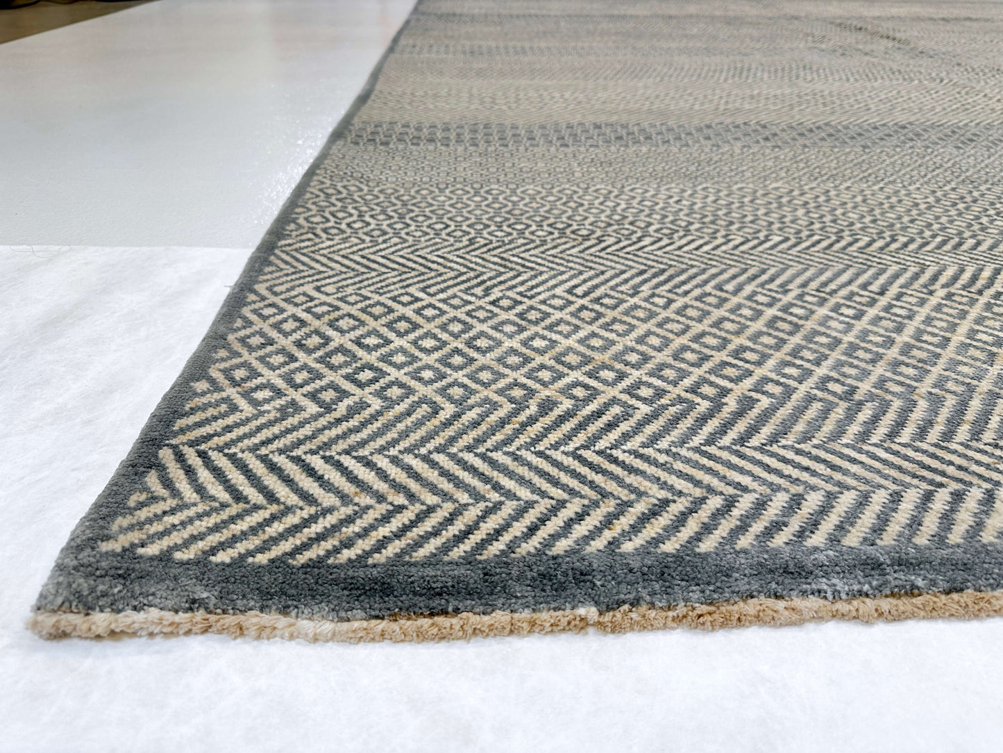 Grass design 9'01"x11'10" (gray/ivory)