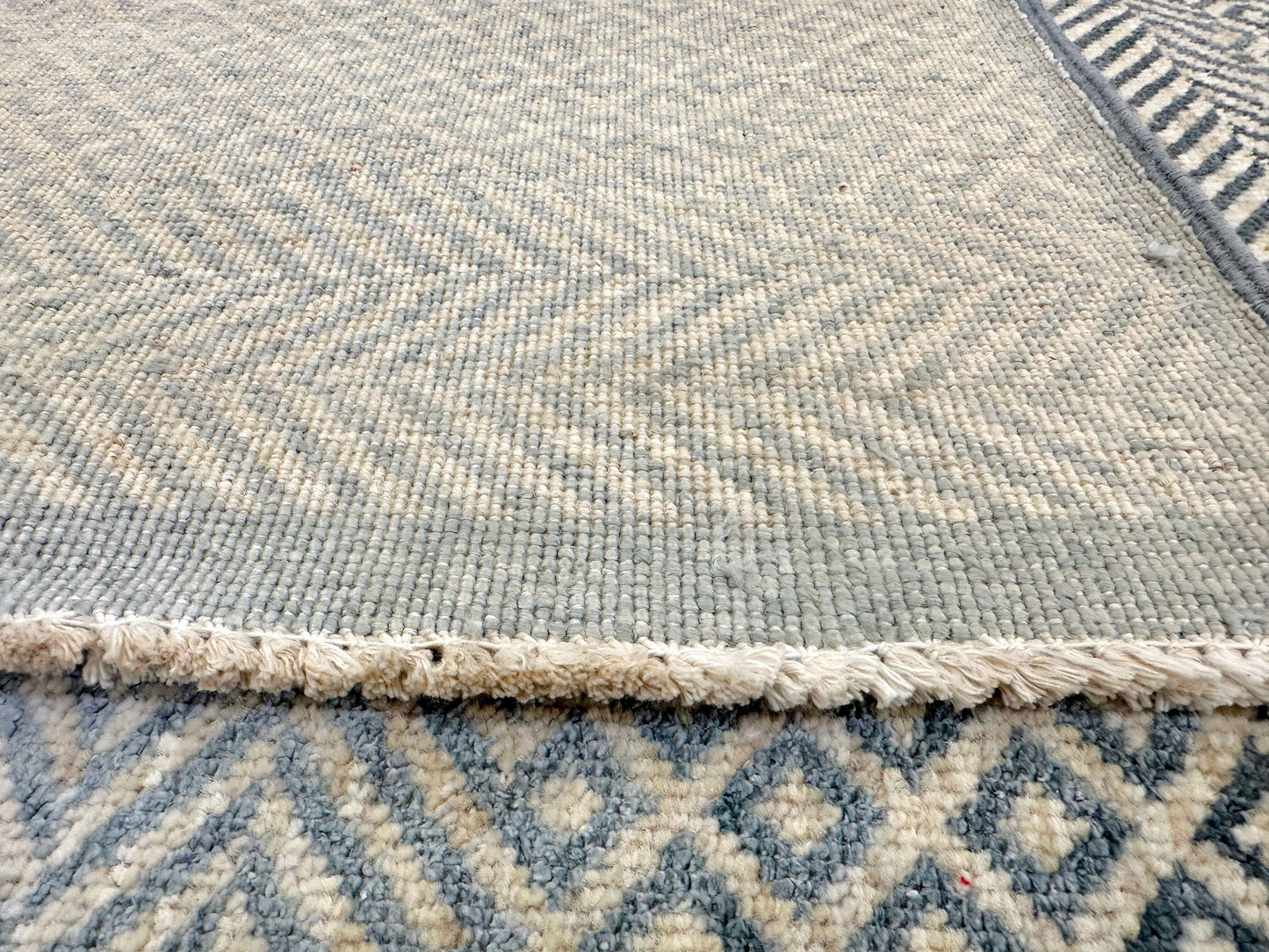 Grass design 9'01"x11'10" (gray/ivory)