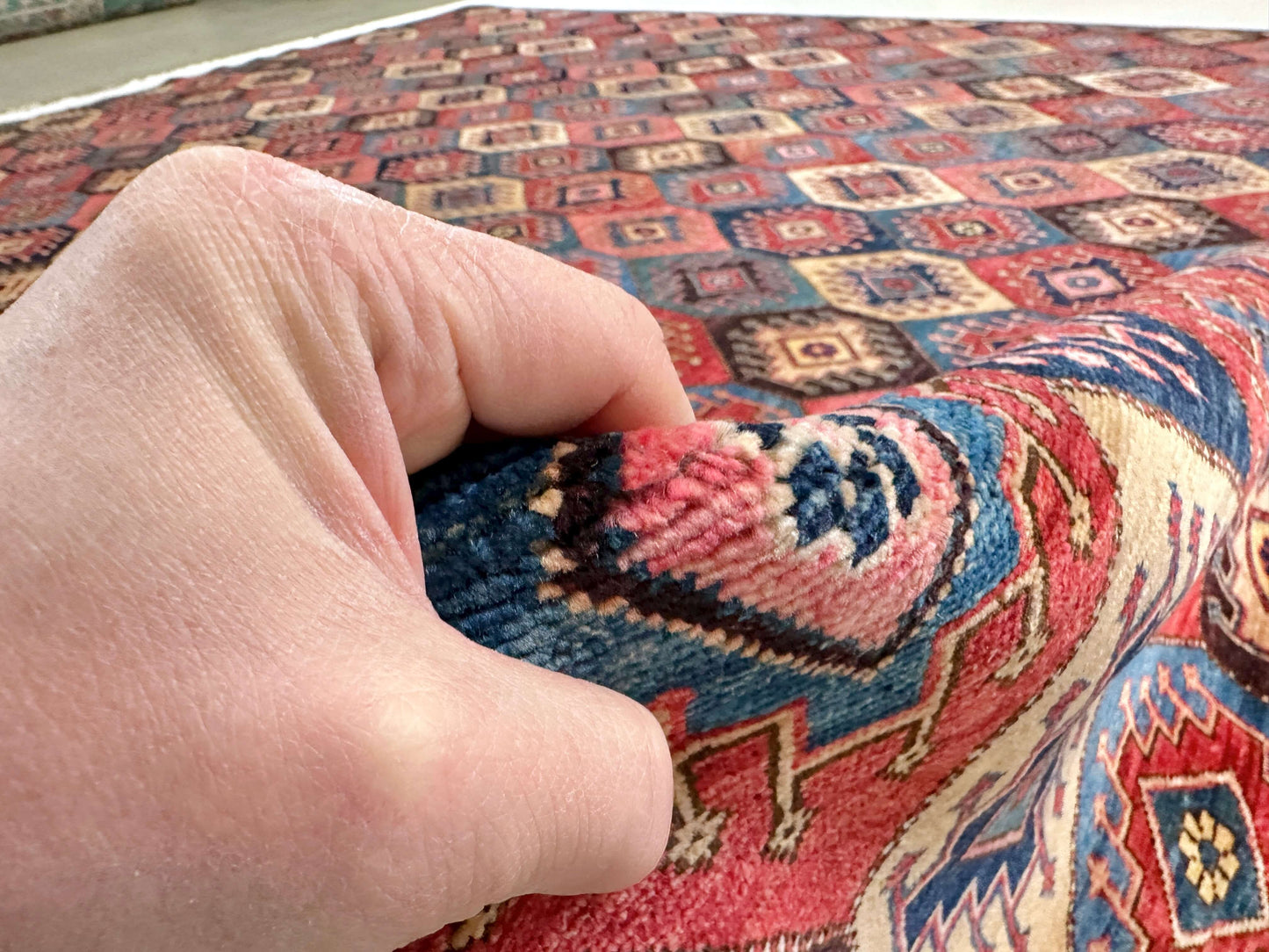 Aryana-Yalameh (8'11"x11'08") multicolor/navy
