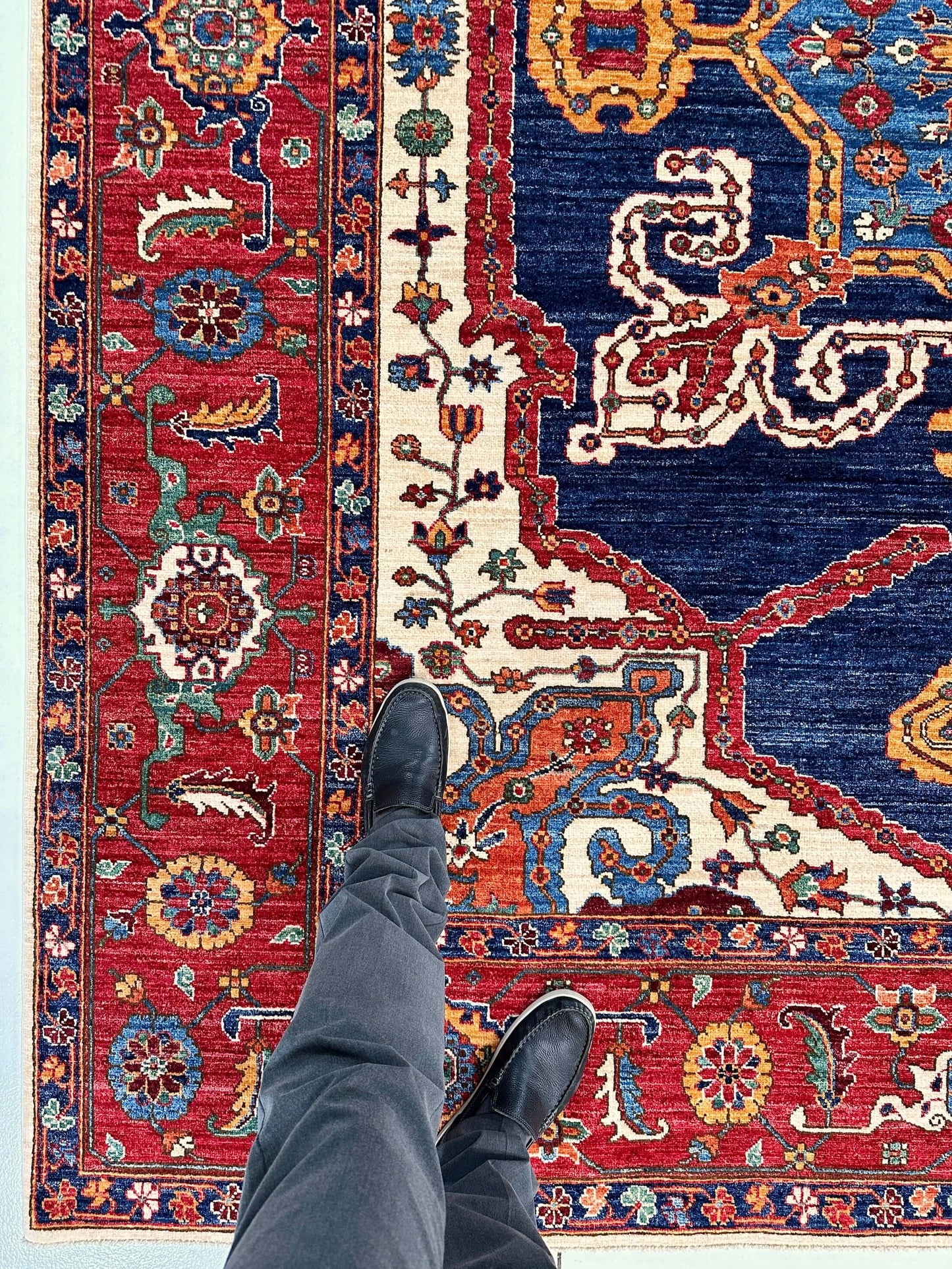 Afghan Heriz (8'00"x9'10") navy/ivory/red