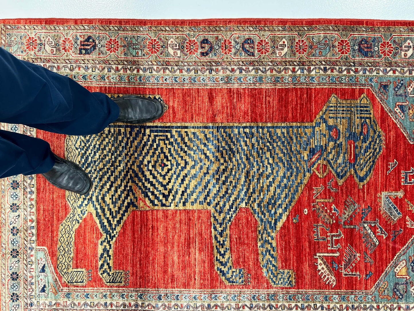Aryana Tiger (4'00'x5'10") red/teal