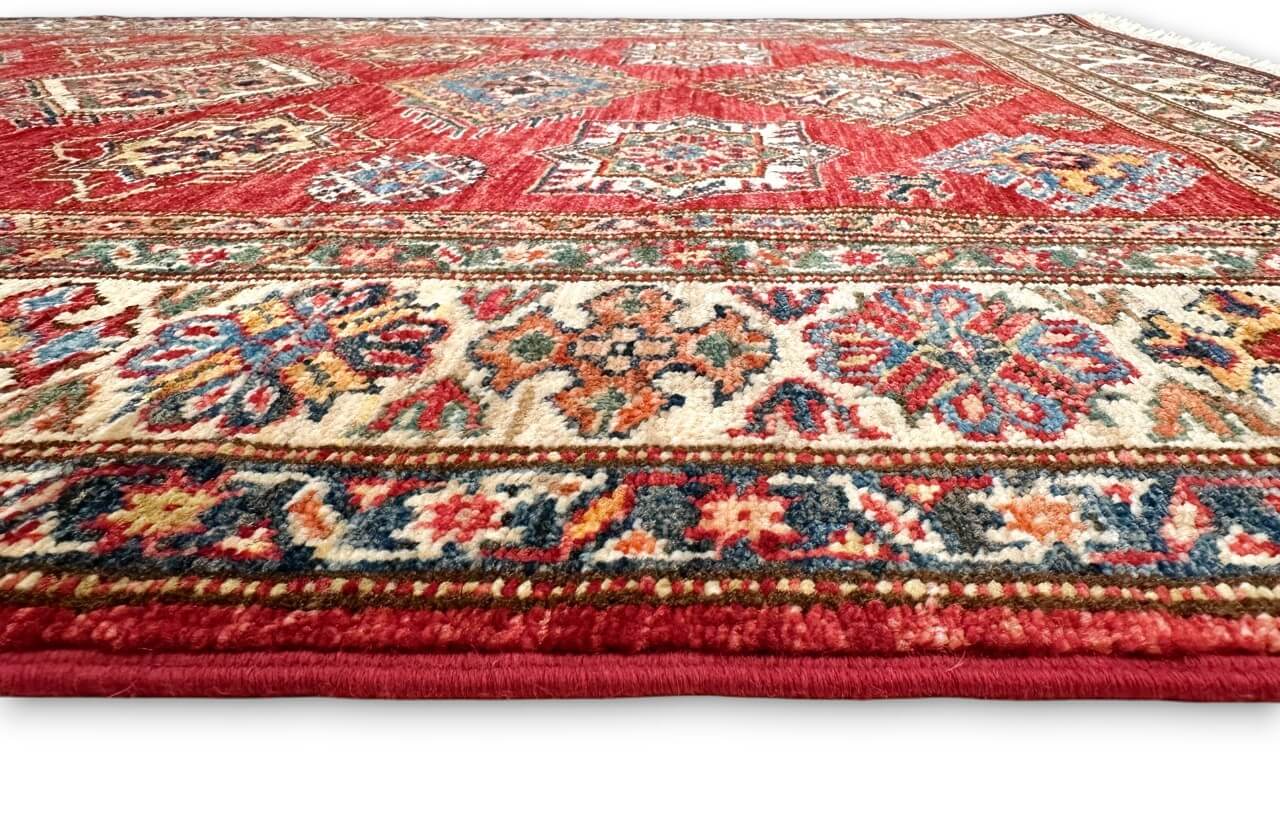 Super Kazak (4'01"x5'09") red/ivory