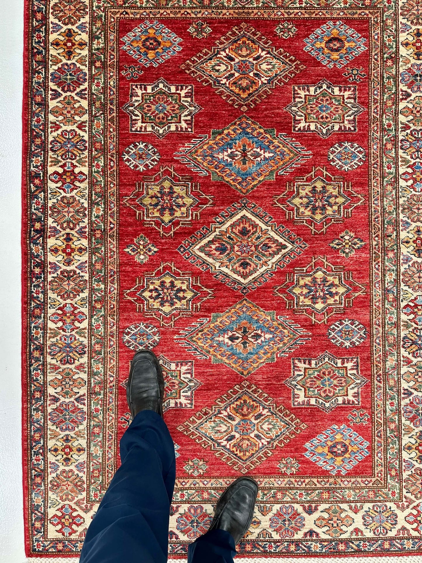 Super Kazak (4'01"x5'09") red/ivory