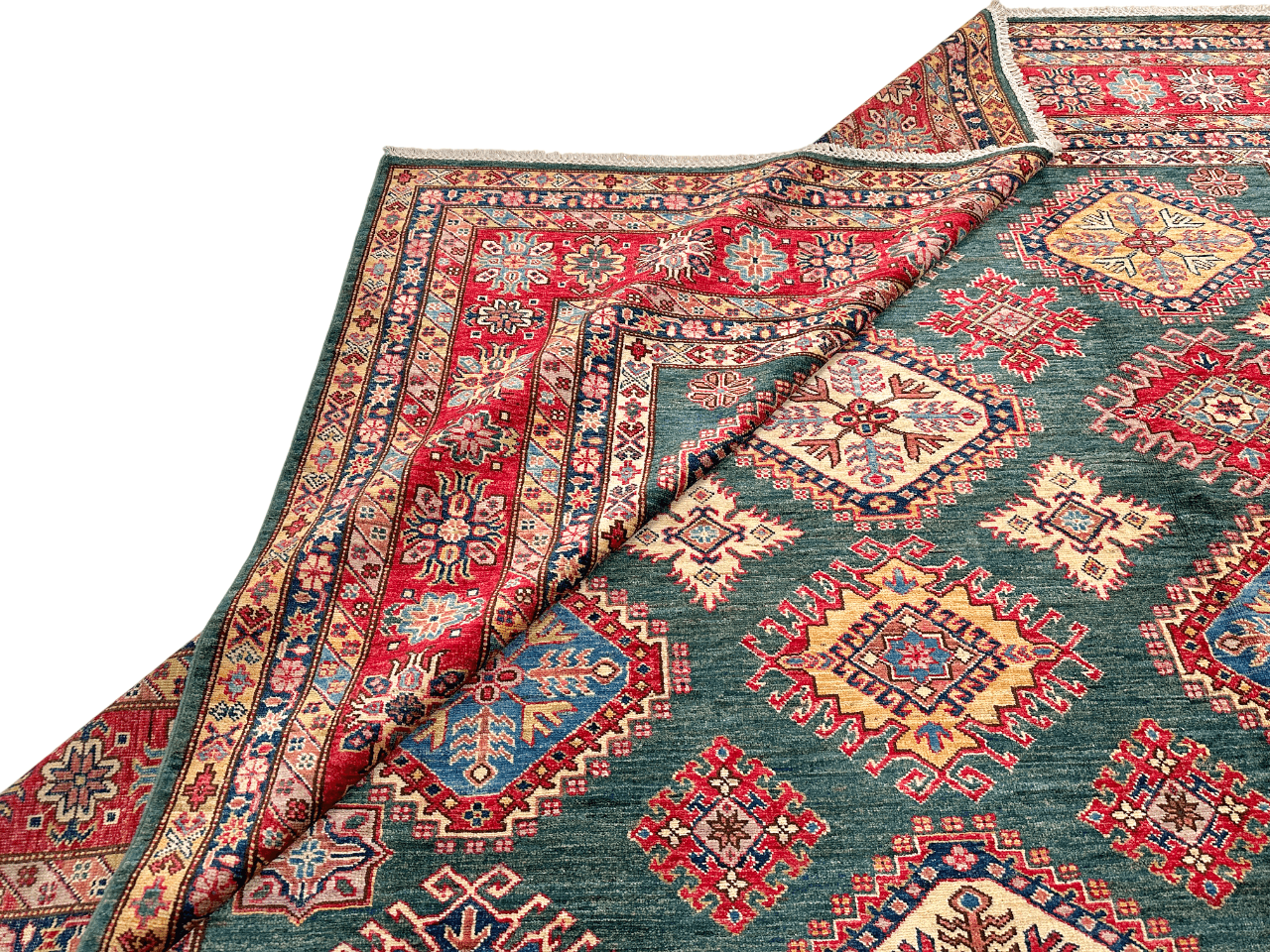 Super Kazak (8'11"x12'04") green/red