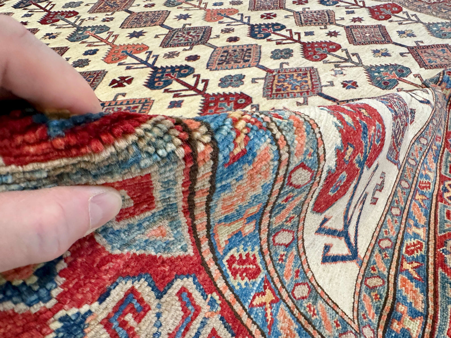 Super Kazak (7'10"x10'02") ivory/red