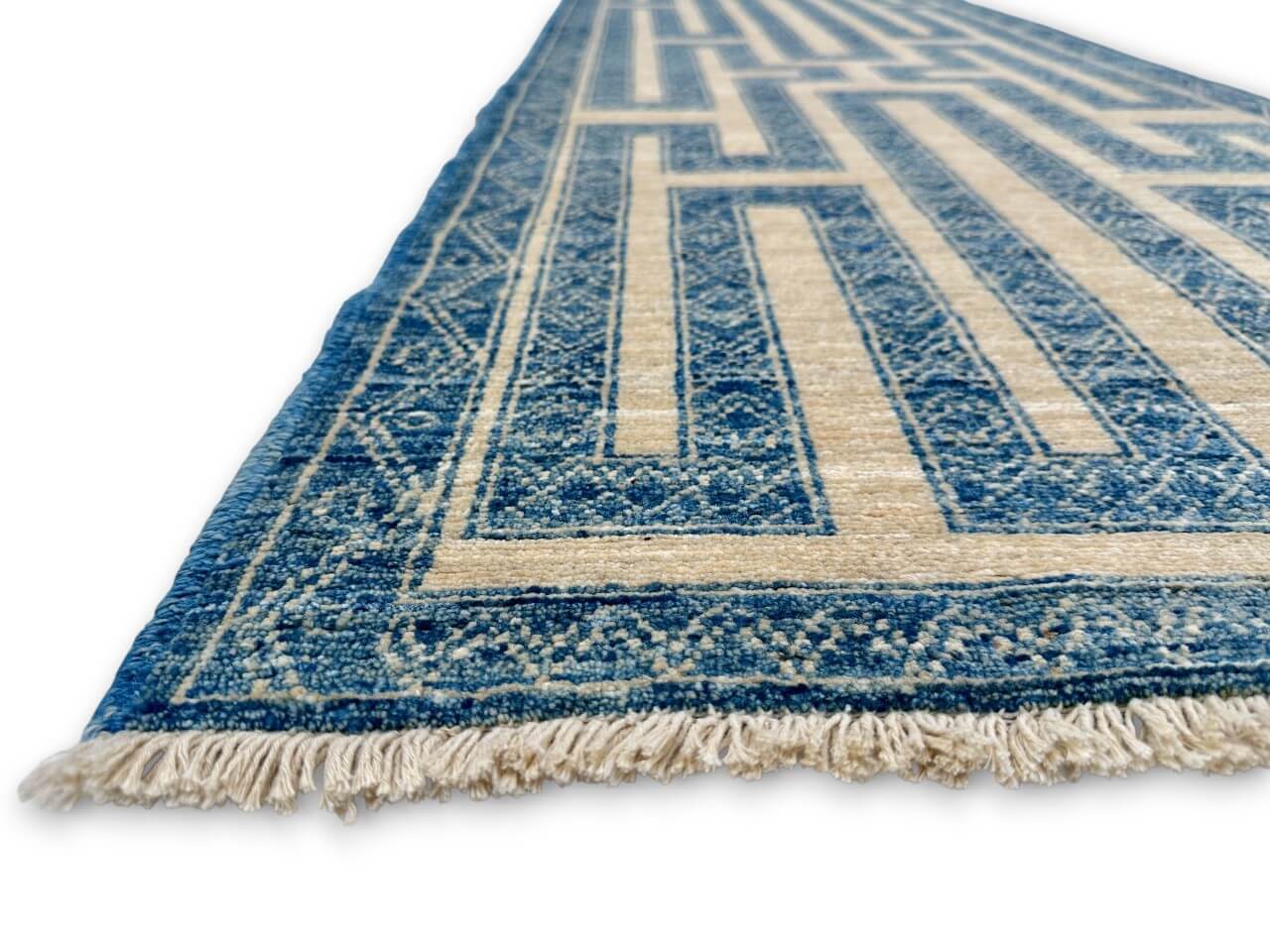 Tuareg (2'08"x9'08") blue/ivory