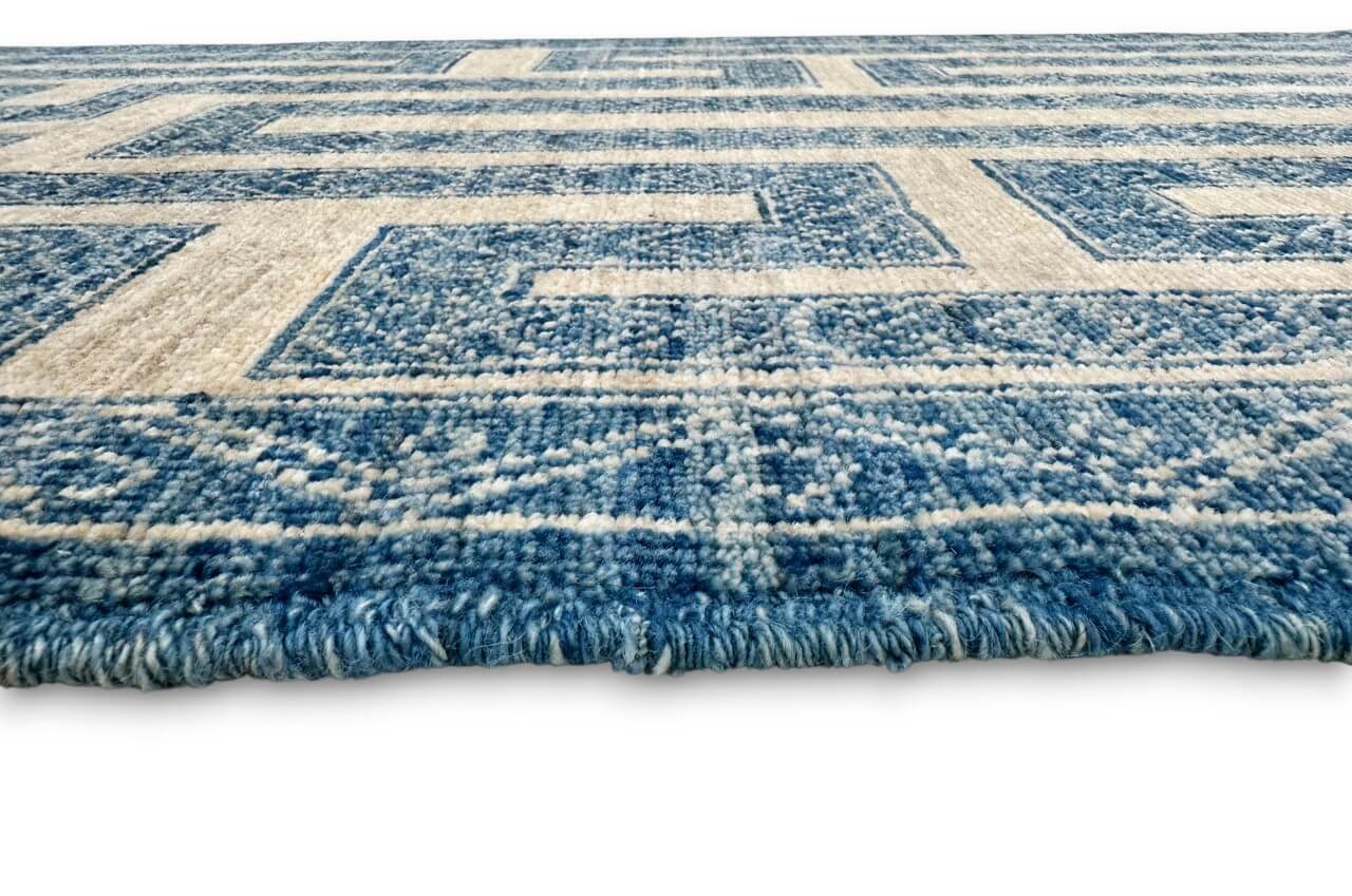 Tuareg (2'08"x9'08") blue/ivory