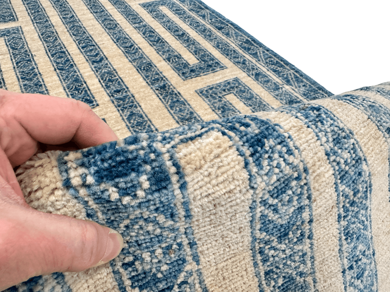 Tuareg (2'08"x9'08") blue/ivory