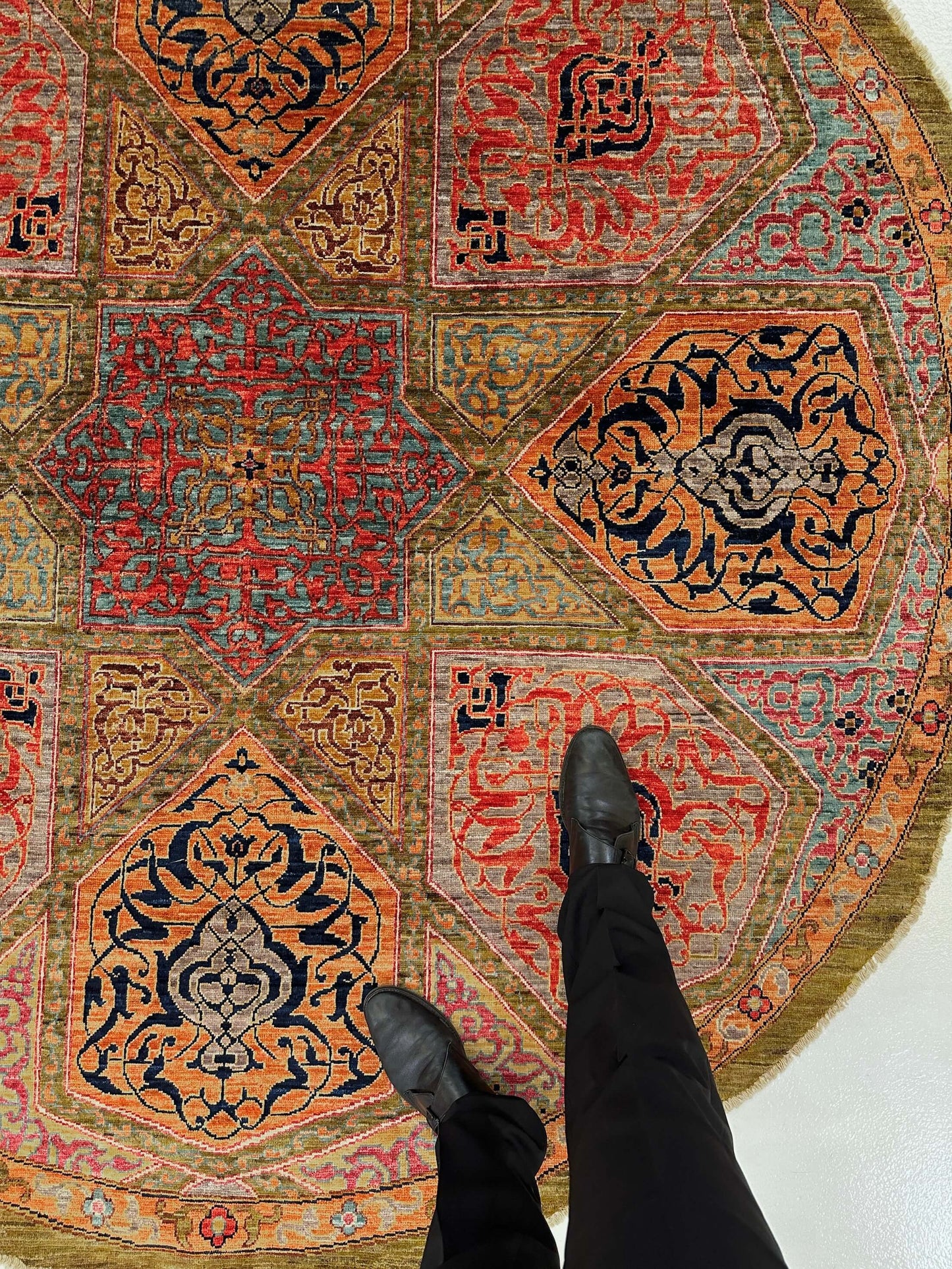 Afghan Arabesque (7' Round*) red/copper/olive