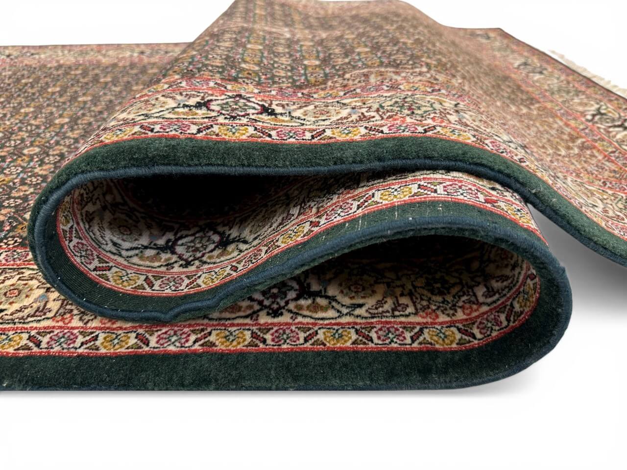 Tabriz (2'09"x13'03") green/ivory