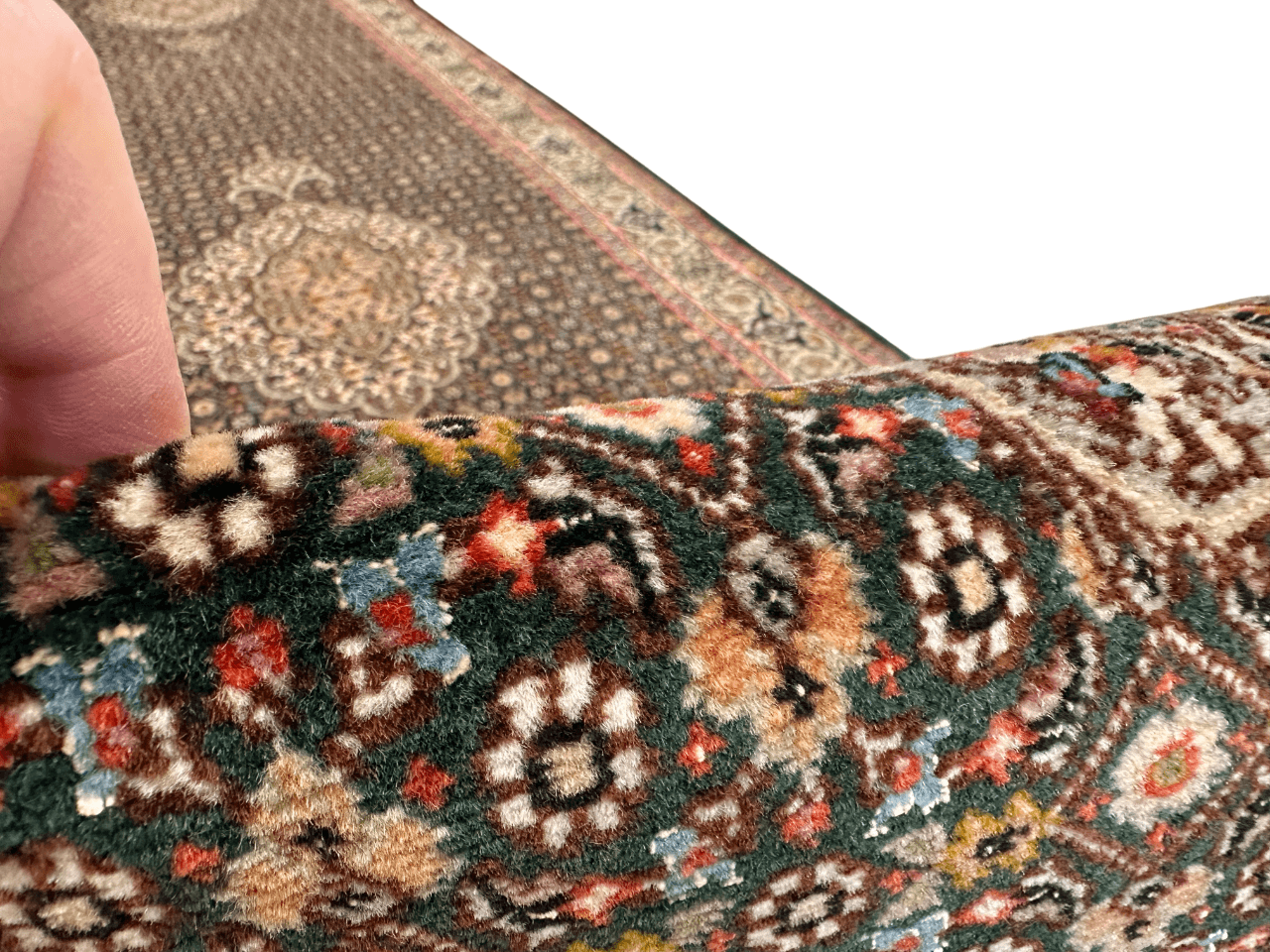 Tabriz (2'09"x13'03") green/ivory