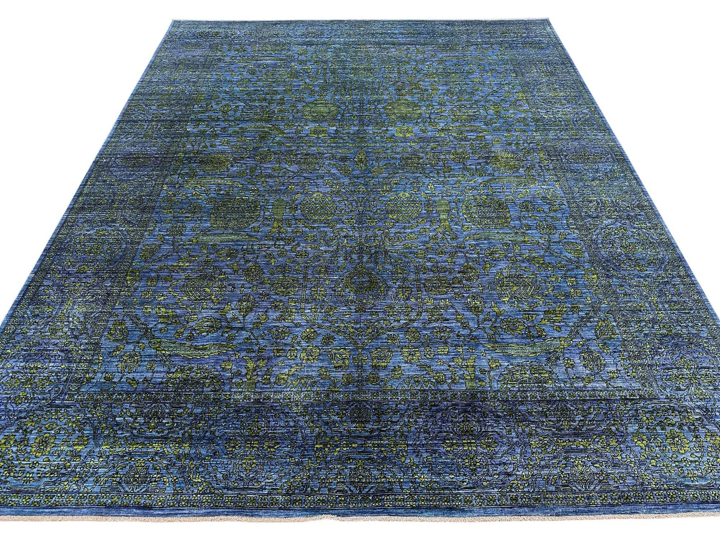 Nooristan - Modern Fine Sultanabad (8'04"x10'04") deep blue/chartreuse