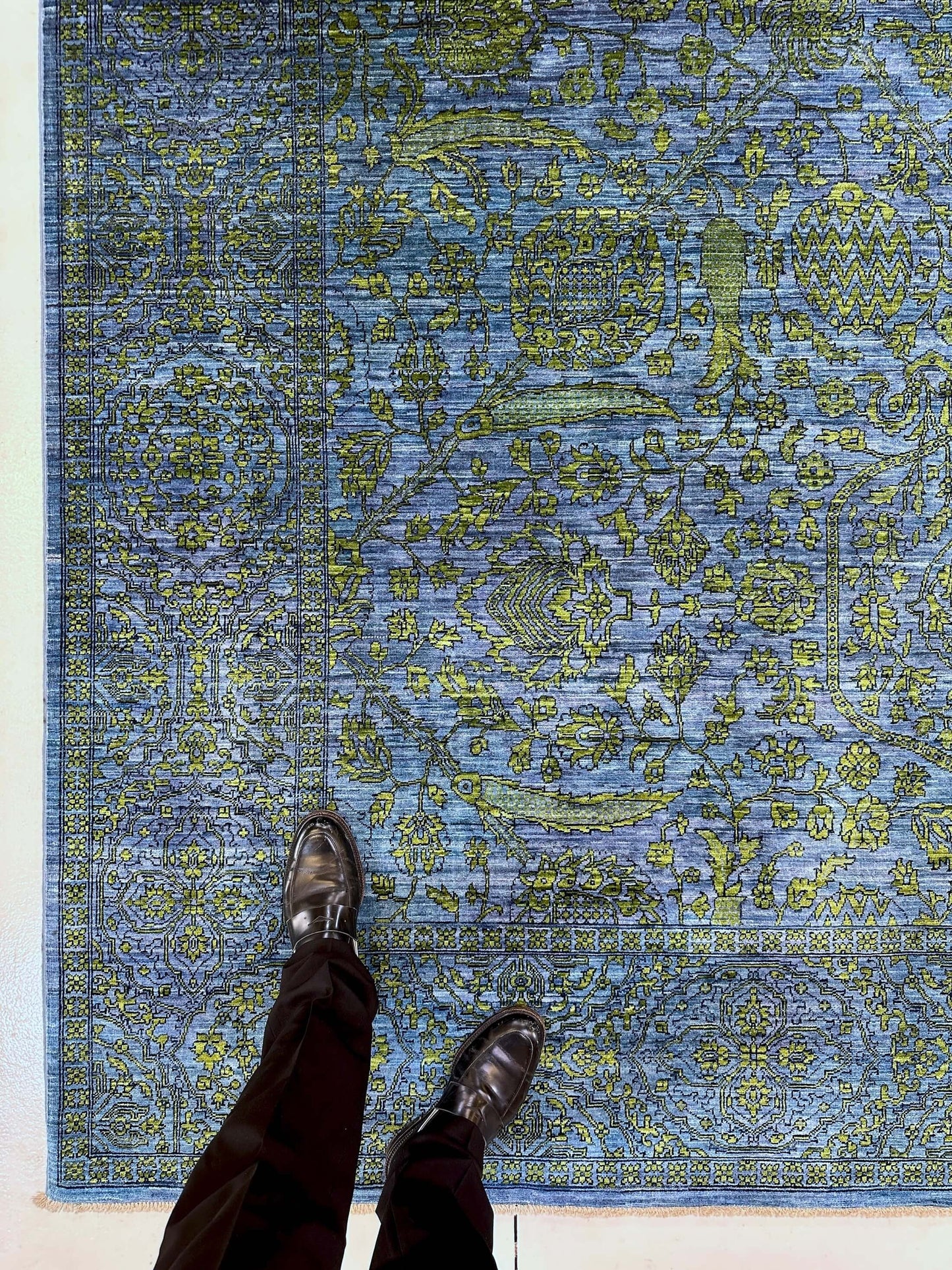 Nooristan - Modern Fine Sultanabad (8'04"x10'04") deep blue/chartreuse