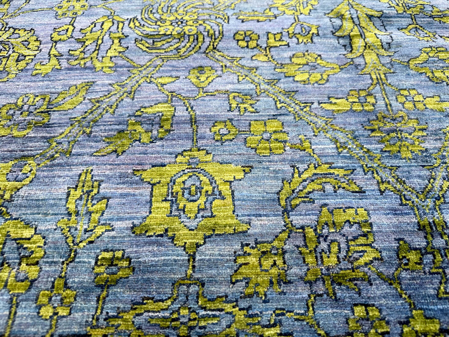 Nooristan - Modern Fine Sultanabad (8'04"x10'04") deep blue/chartreuse