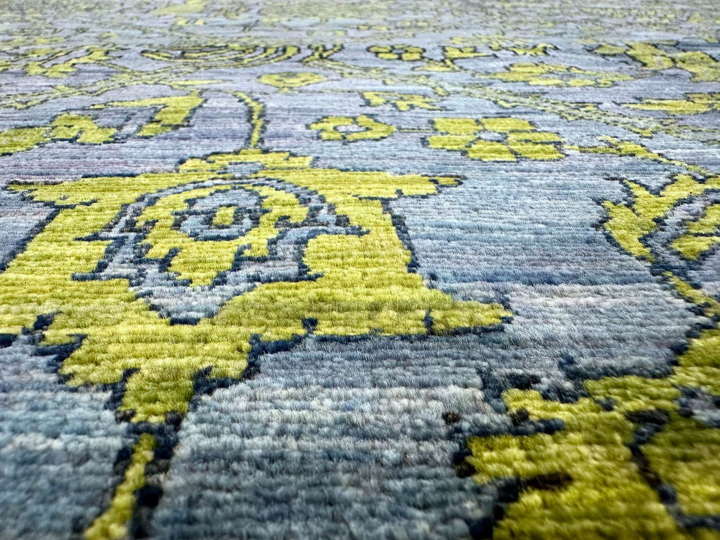 Nooristan - Modern Fine Sultanabad (8'04"x10'04") deep blue/chartreuse