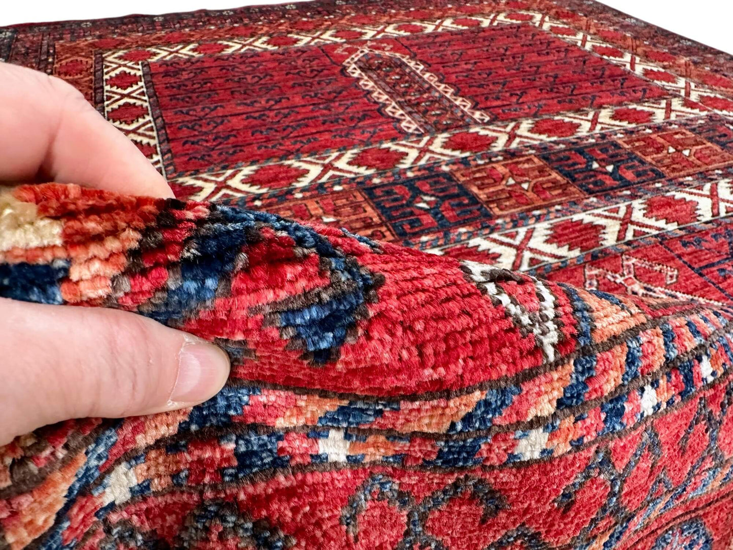 Aryana - Hatchlu (6'00"x8'10") dk.red