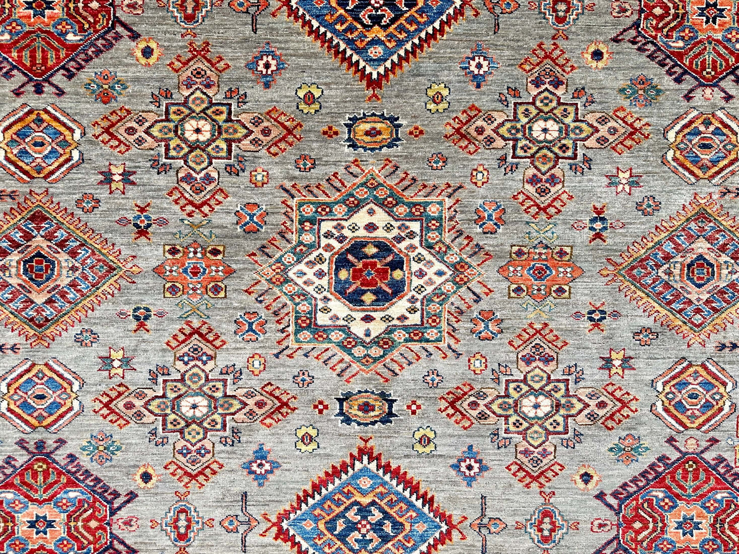 Super Kazak (9'00"x12'00") slate gray
