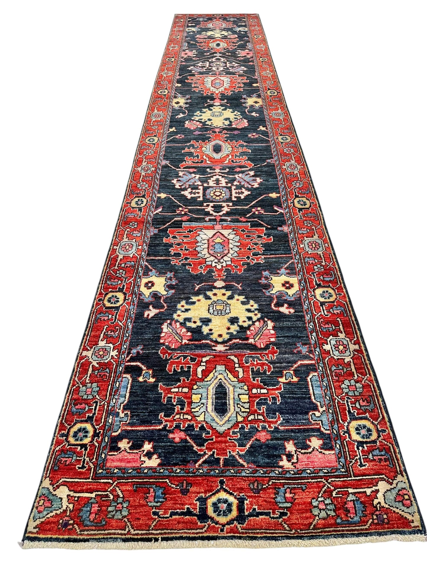 Aryana - Serapi (2'10"x15'09") indigo/red
