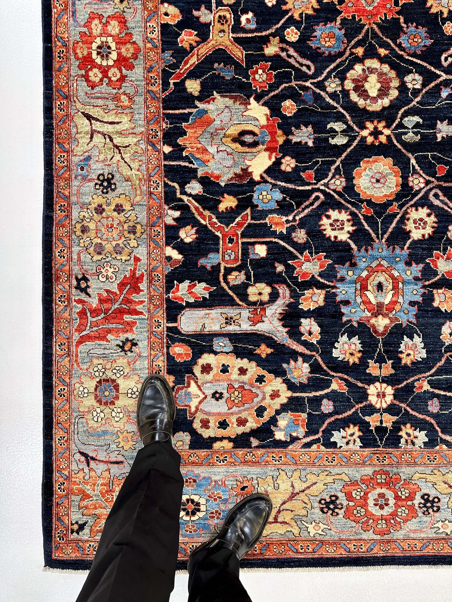 Aryana - Bidjar (6'01"x8'07") deep indigo/ivory/multicolor
