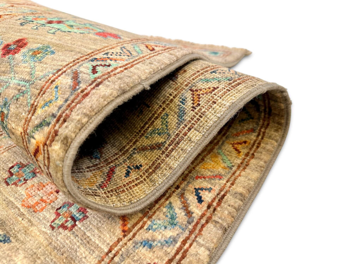 Aryana - Sultani (5'00"x6'09") natural undyed/multicolor