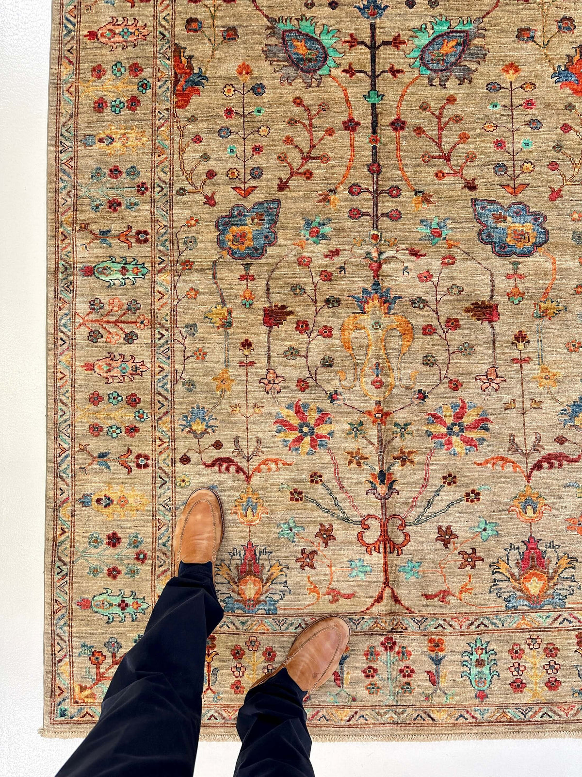 Aryana - Sultani (5'00"x6'09") natural undyed/multicolor