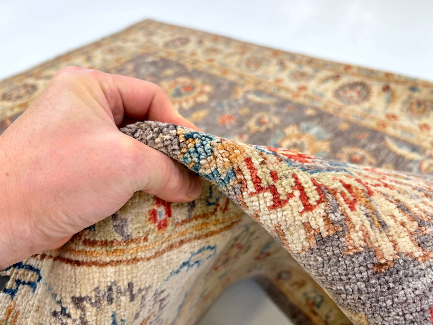 Chobi Farahan (4'00"x5'06") lavendar-gray/ivory