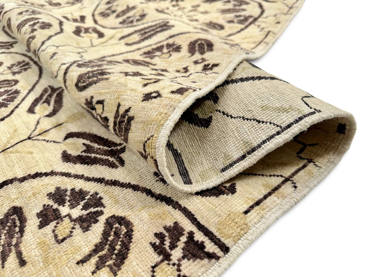 Farahan Sina - Suzani (6'00"x9'00") ivory/dark brown