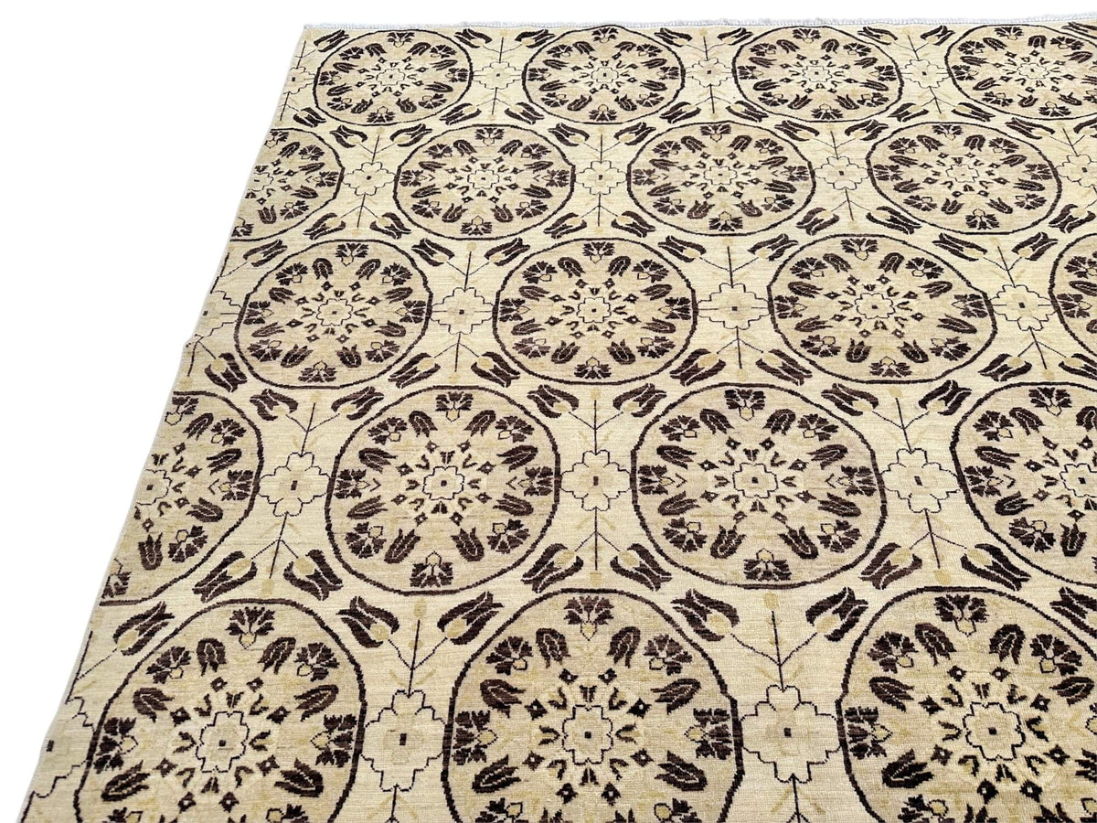 Farahan Sina - Suzani (6'00"x9'00") ivory/dark brown
