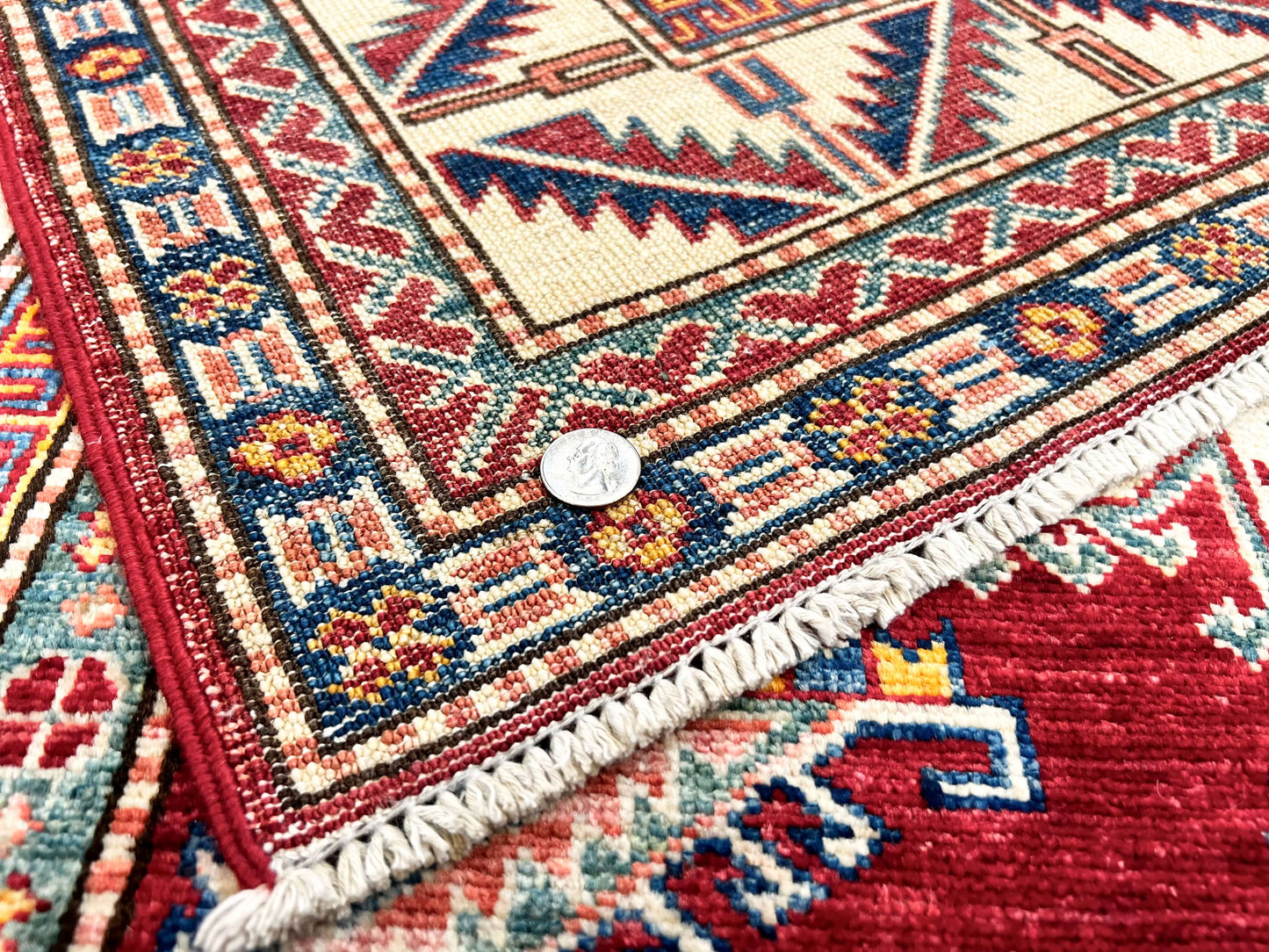 Super Kazak 4'00"x5'11" red/ivo