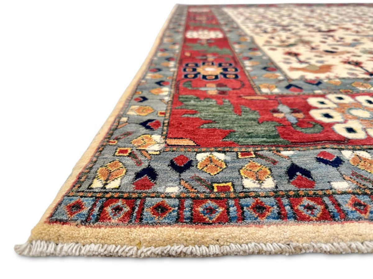 Farahan Sina - Qashqai (5'00"x6'11") ivory/red