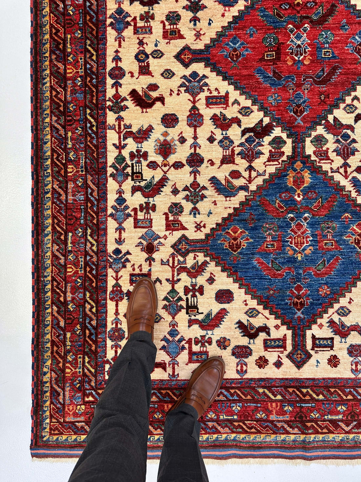 Balouch - Qashqai (5'10"x8'08") ivory/dark red/multicolor