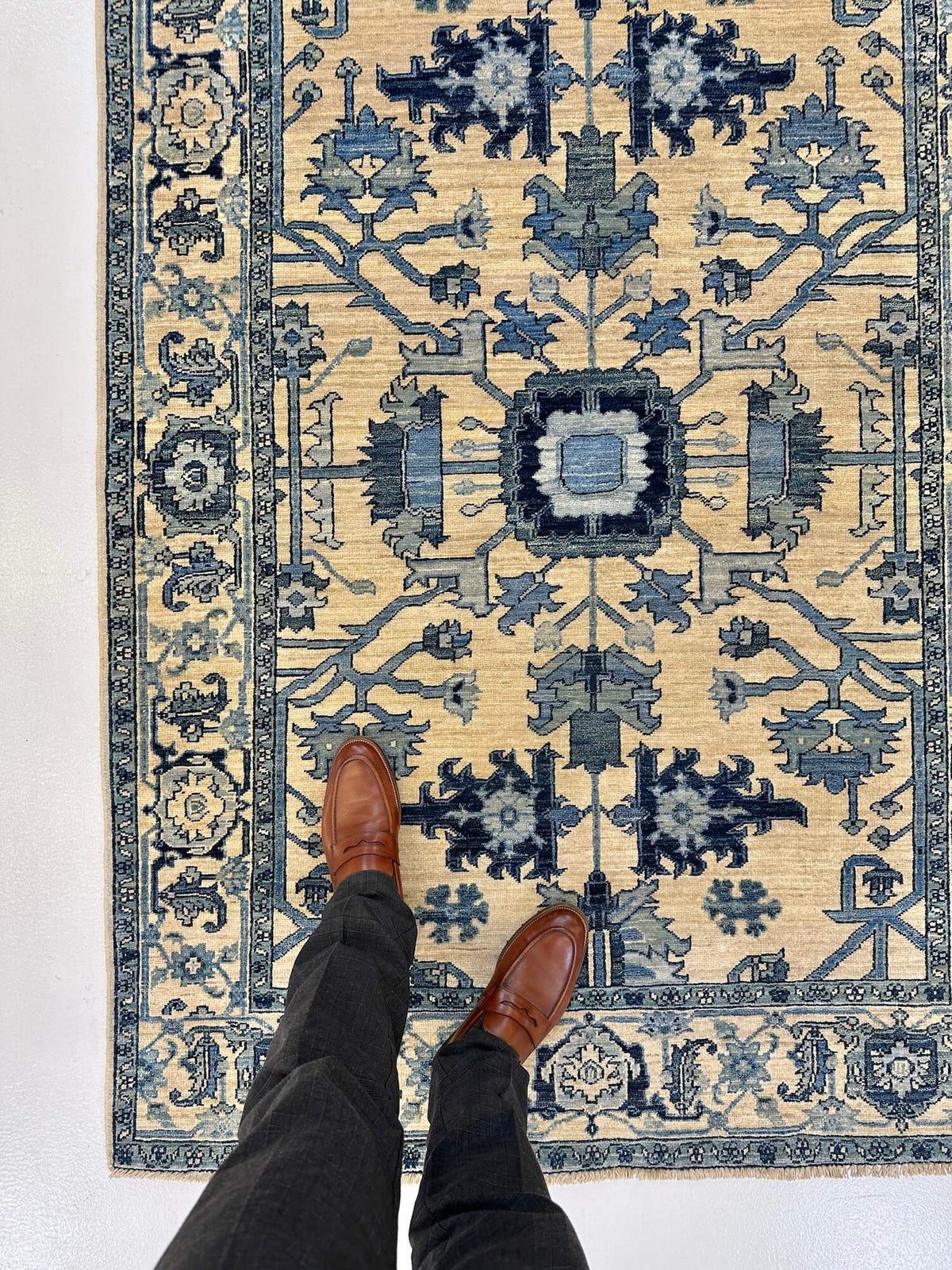 Sina - Afghan Heriz (4'03"x6'03") ivory/blue