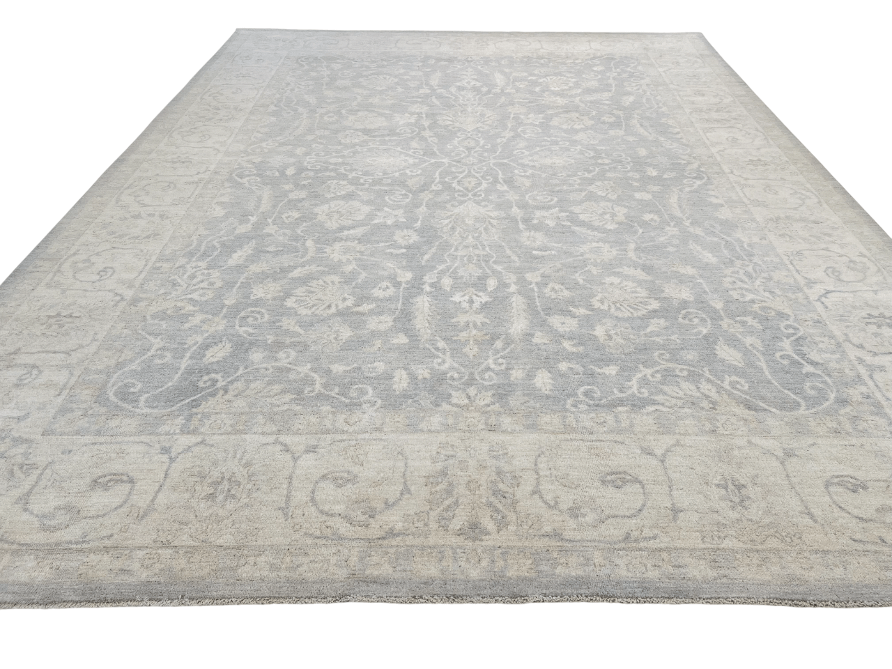 WhiteWash Chobi 10'00" x 13'05" lt.gry/ivo