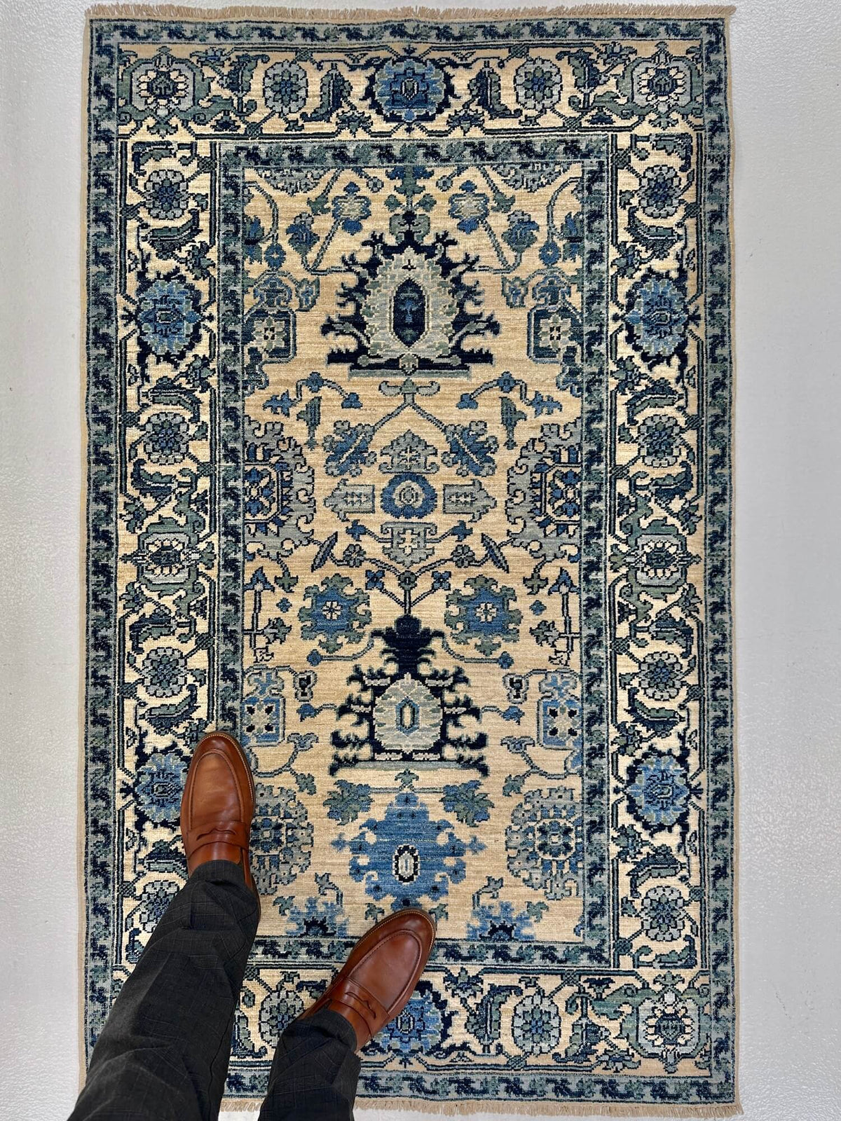 Sina - Afghan Serapi (3'01"x5'03") ivory/blue