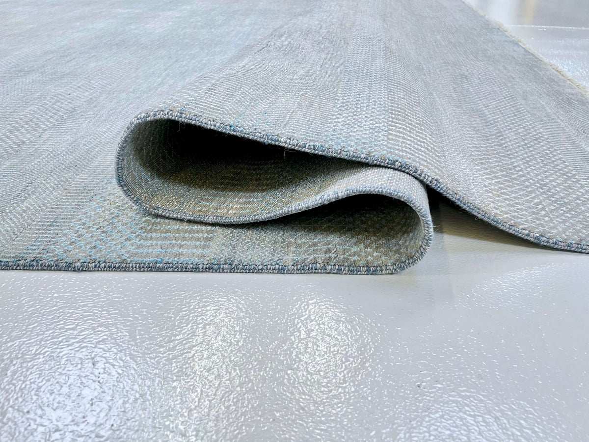 Durva/Grass Design (9'01"x12'02") lt.blue/gray