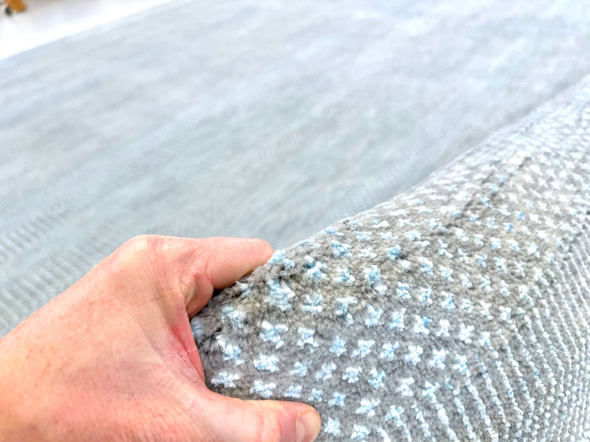 Durva/Grass Design (9'01"x12'02") lt.blue/gray