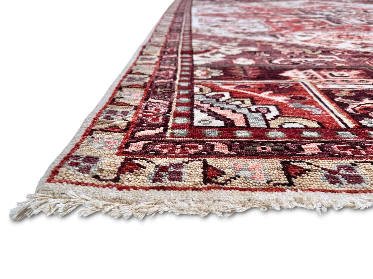 Indo-Oushak - Heriz Design (approx. 8'x10') ivory/dk.red