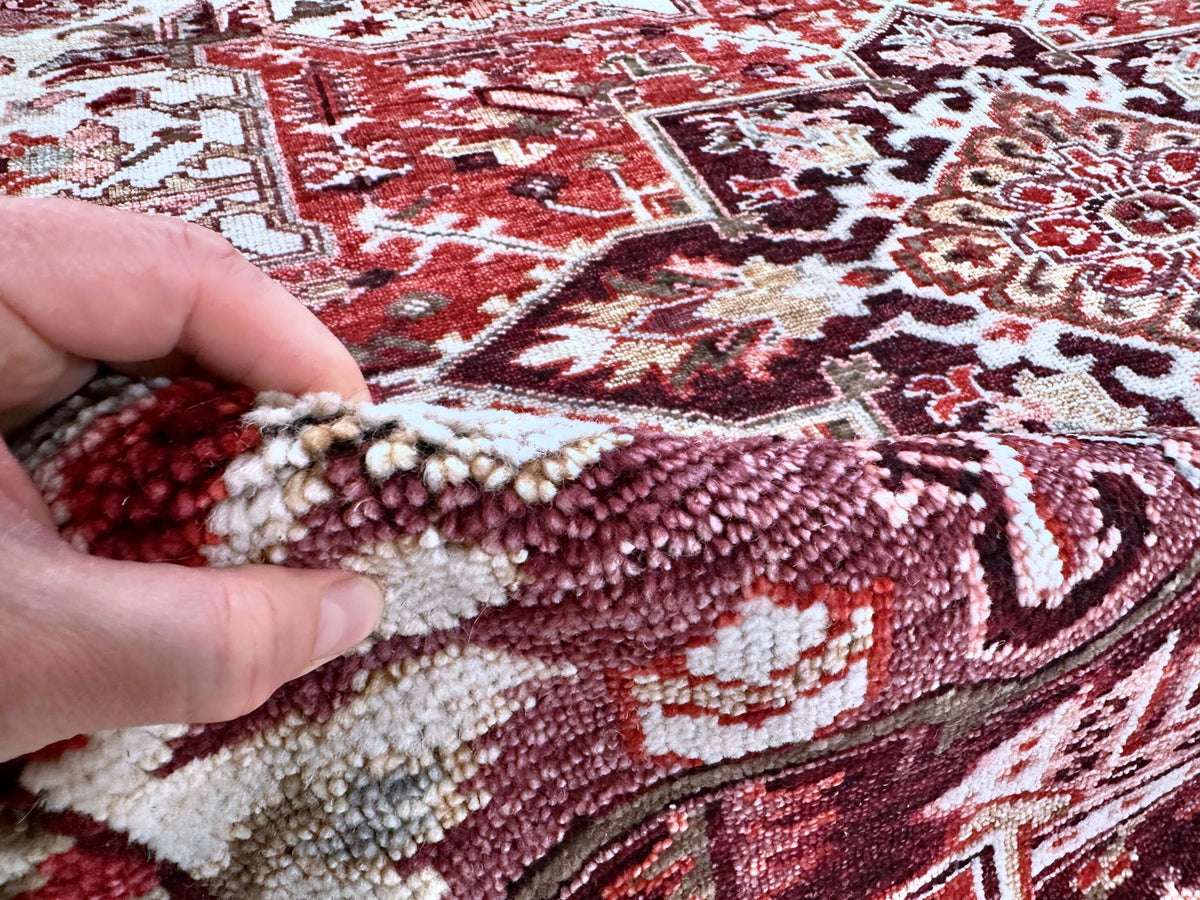 Indo-Oushak - Heriz Design (approx. 8'x10') ivory/dk.red