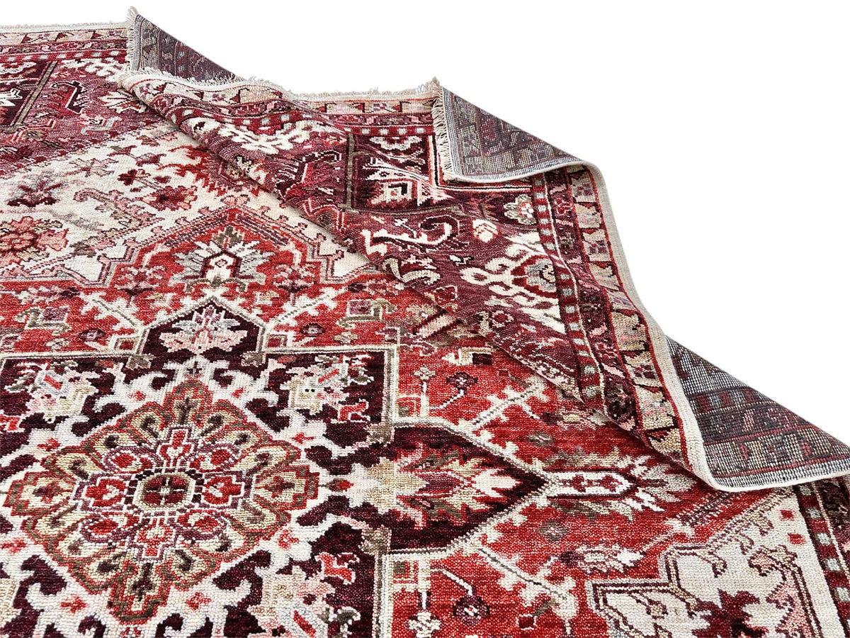 Indo-Oushak - Heriz Design (approx. 8'x10') ivory/dk.red