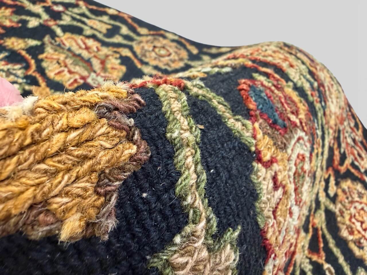 Reversible/2-Sided Flat Weave Floral Design (8' Runner) black