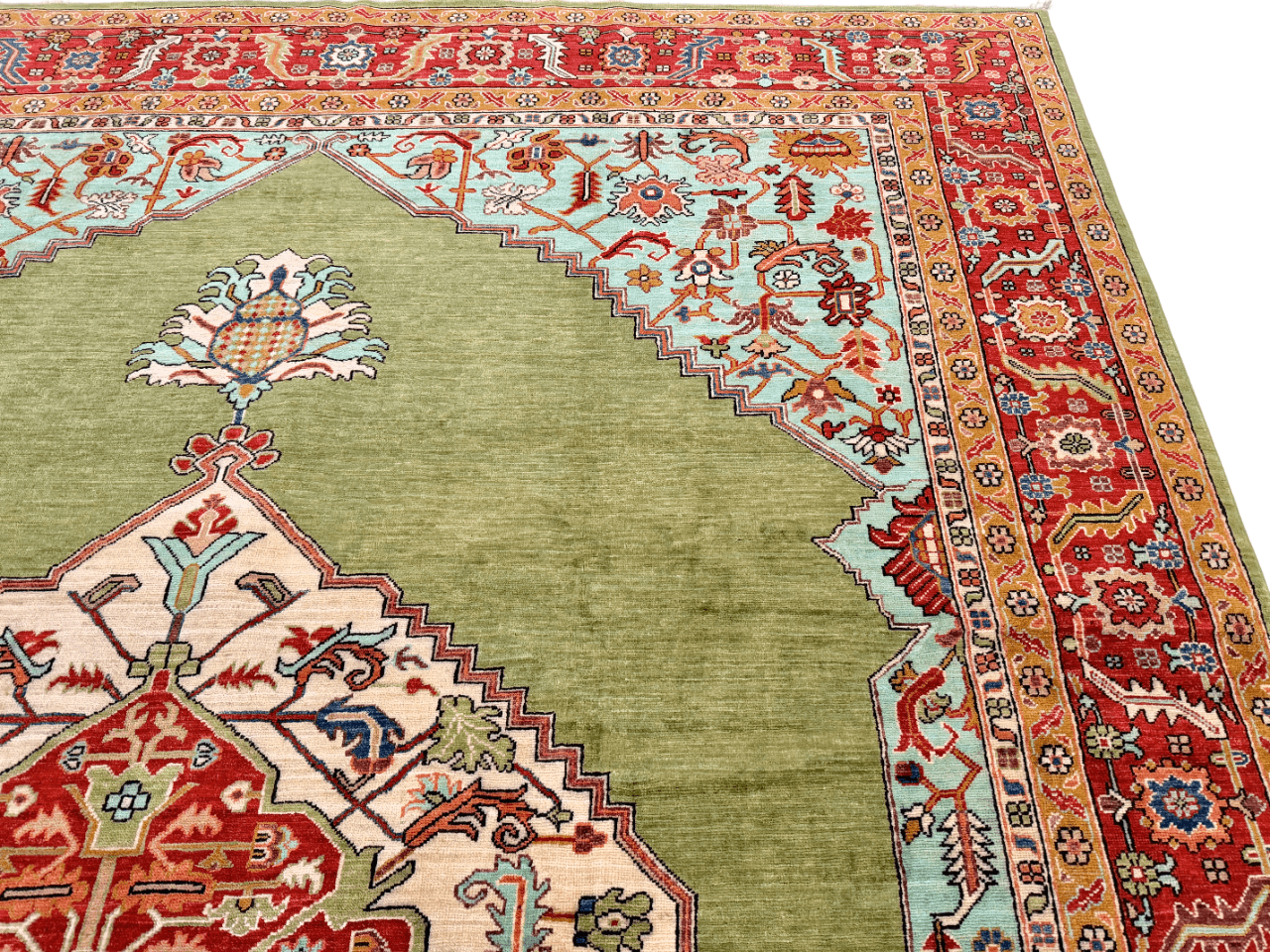 Fine Aryana-Heriz (8'11"x11'09") green/red