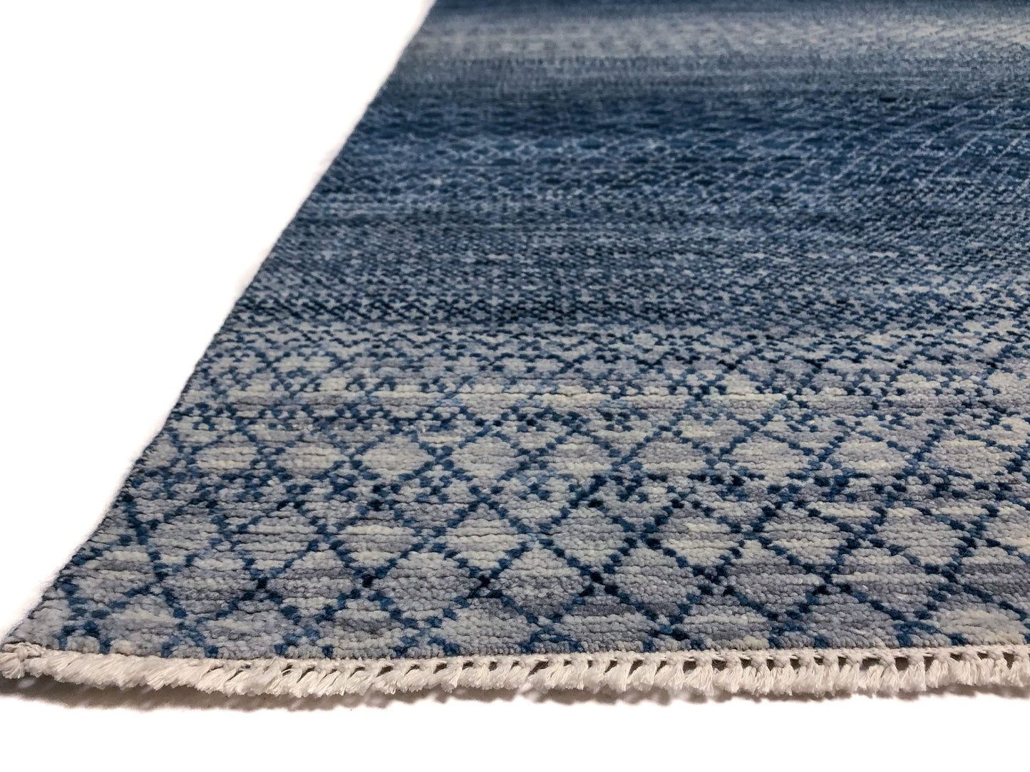 Grass Design (8'01"x9'10") lt.blue