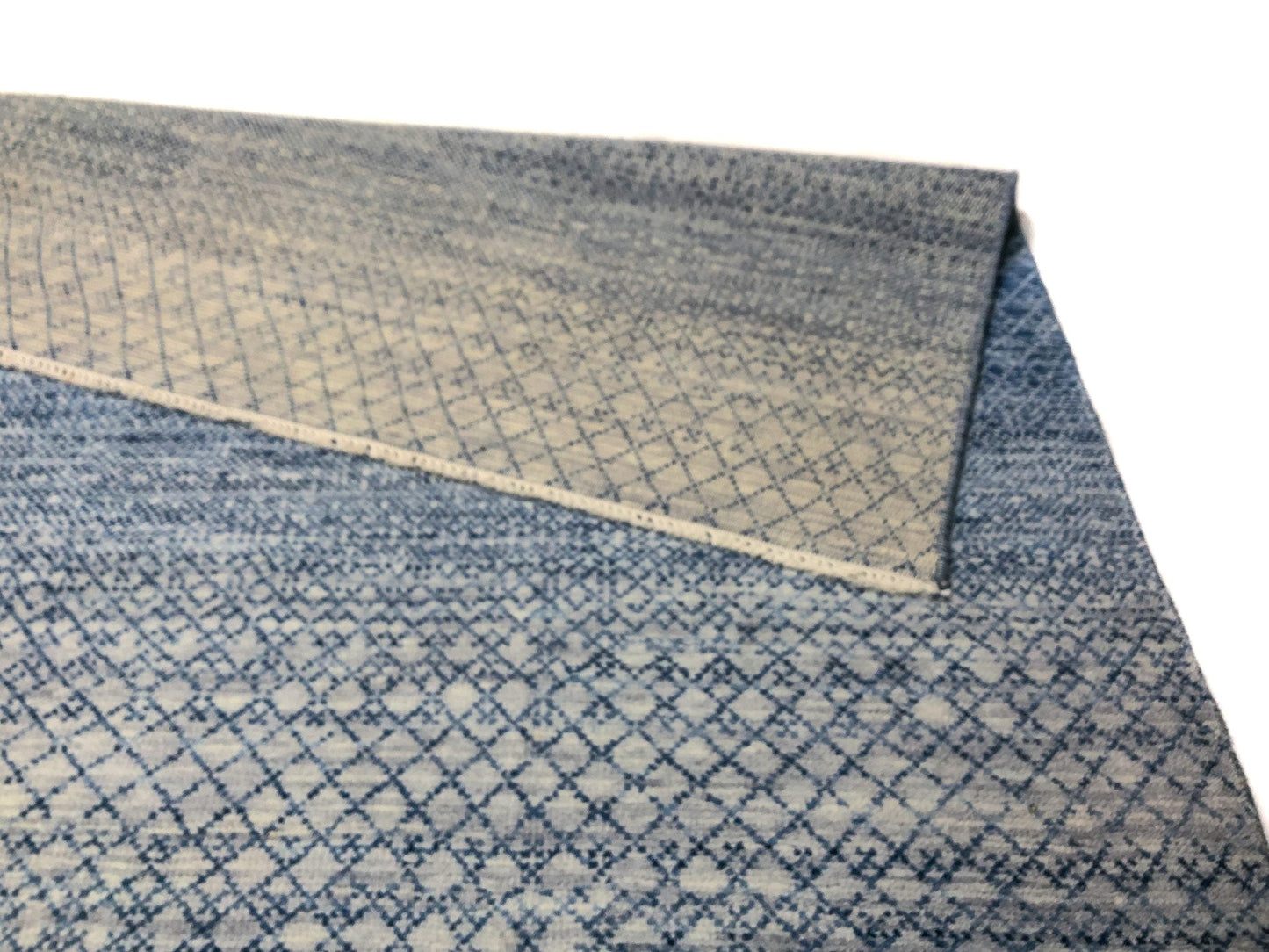 Grass Design (8'01"x9'10") lt.blue