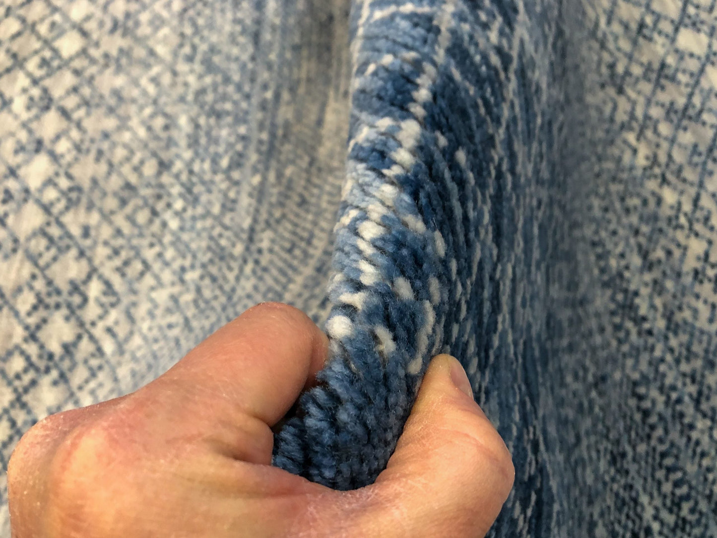 Grass Design (8'01"x9'10") lt.blue